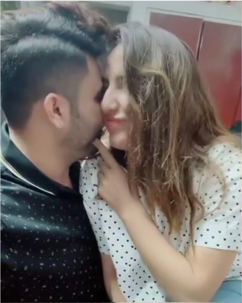 Tiktoker Hareem Shah Video With Bilal Shah Went Viral On Social Media Showbiz 